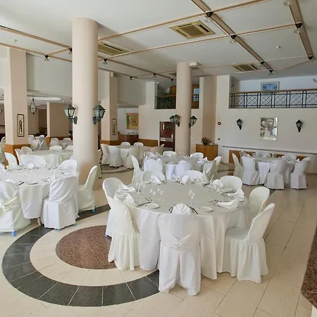 Hotel Episkopiana & Sport 3*