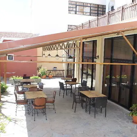 Hotel Episkopiana & Sport